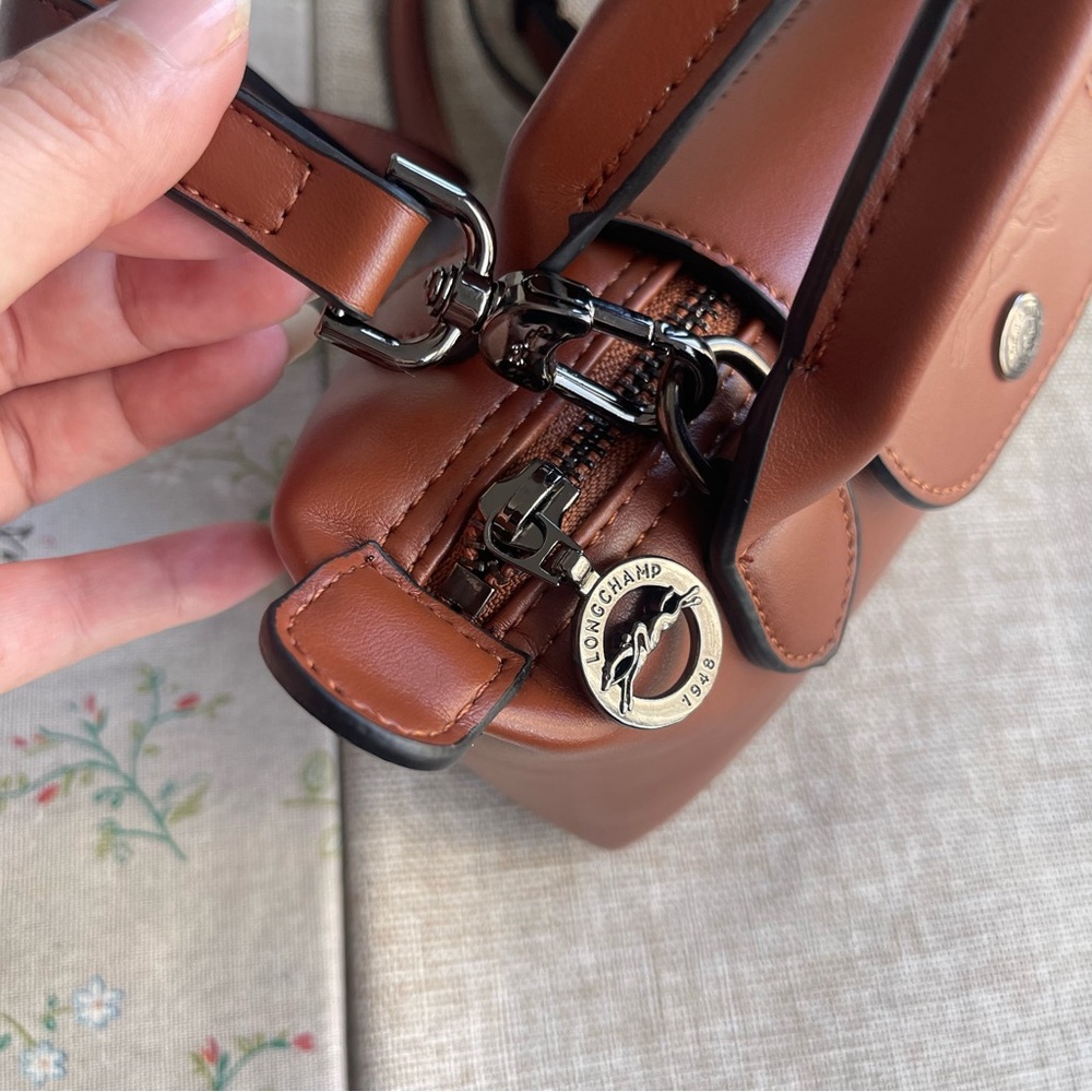 Longchamp Brown Leather Bag with Top Handles - Picture 6 of 11